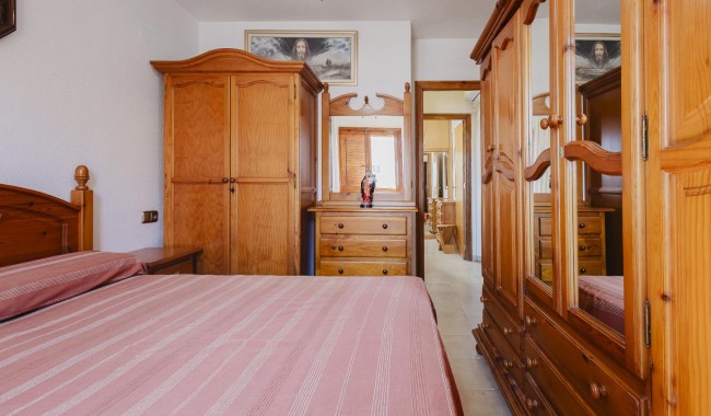 Resale - Apartment - Torrevieja - Playa de La Acequion