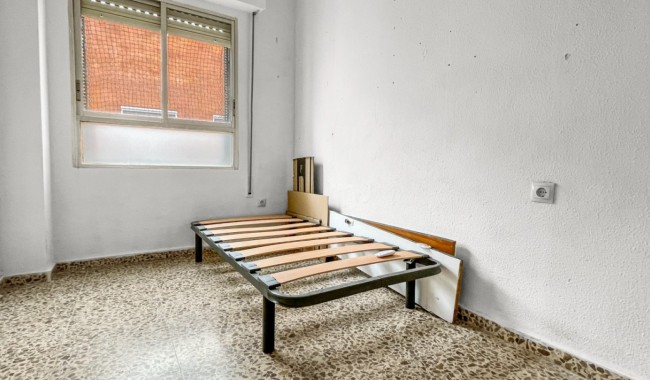 Resale - Apartment - Guardamar - Pueblo