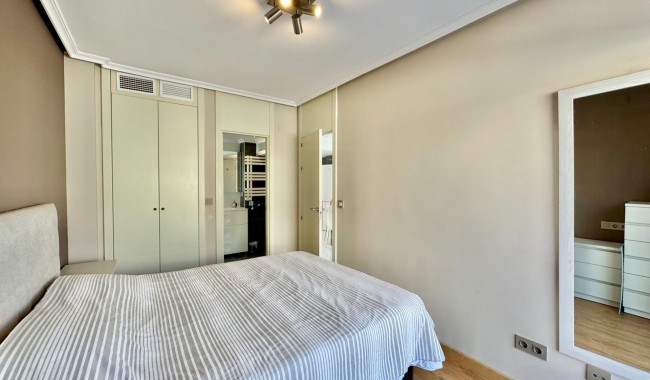 Resale - Apartment - Orihuela Costa - Punta Prima