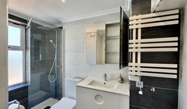 Resale - Apartment - Orihuela Costa - Punta Prima