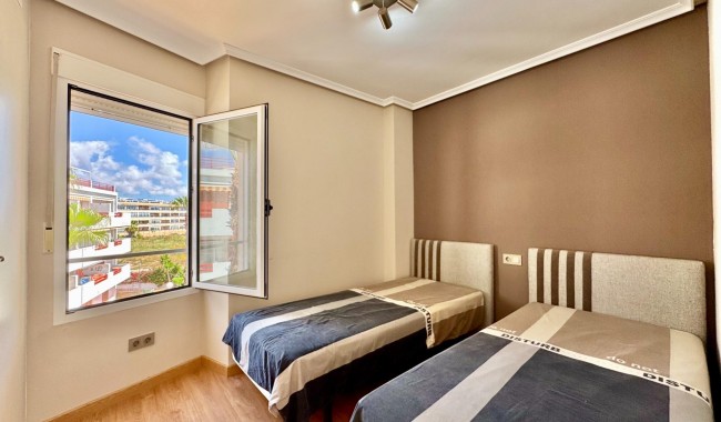 Resale - Apartment - Orihuela Costa - Punta Prima