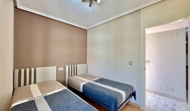 Resale - Apartment - Orihuela Costa - Punta Prima