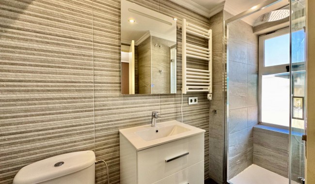 Resale - Apartment - Orihuela Costa - Punta Prima