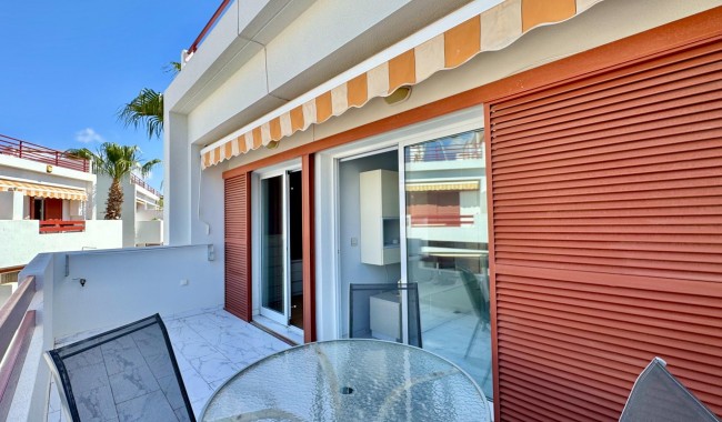 Resale - Apartment - Orihuela Costa - Punta Prima