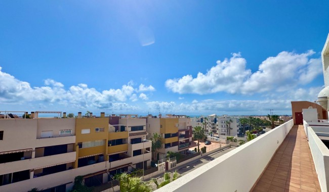 Resale - Apartment - Orihuela Costa - Punta Prima