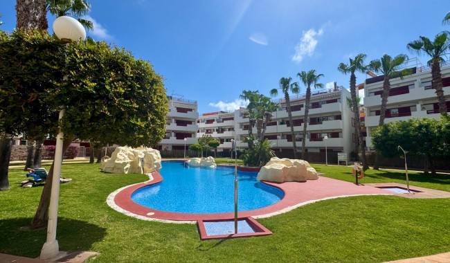 Resale - Apartment - Orihuela Costa - Punta Prima