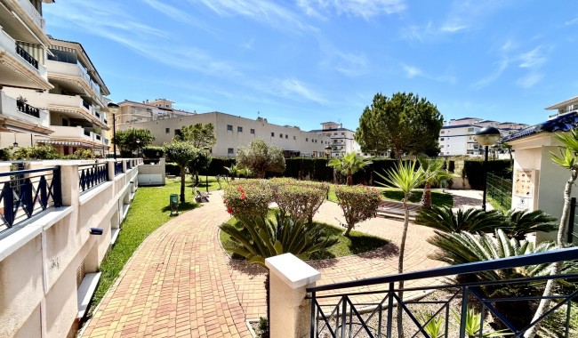 Resale - Apartment - La Mata, Torrevieja - La Mata
