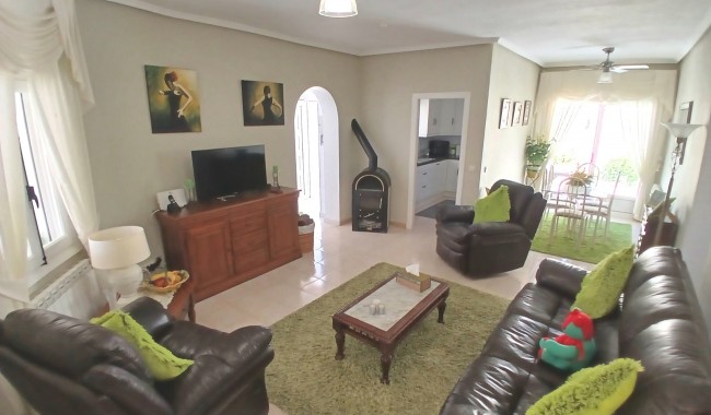 Resale - Villa - Villamartín - El Presidente