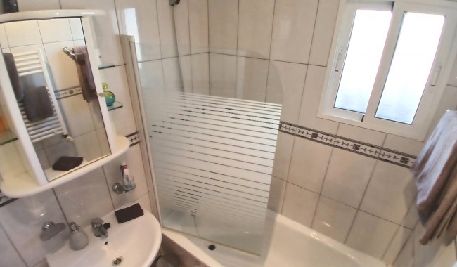 Resale - Villa - Villamartín - El Presidente