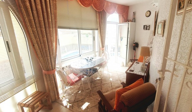 Resale - Villa - Villamartín - El Presidente