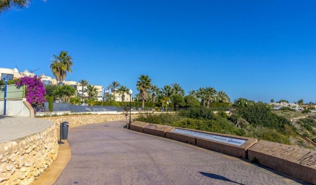 Resale - Townhouse - Cabo Roig