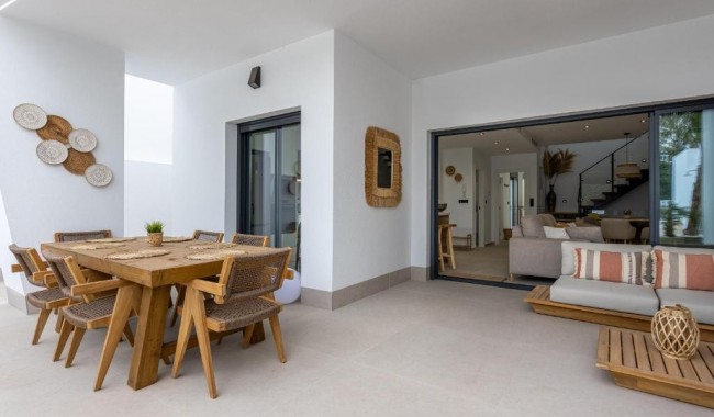 Resale - Villa - Dolores