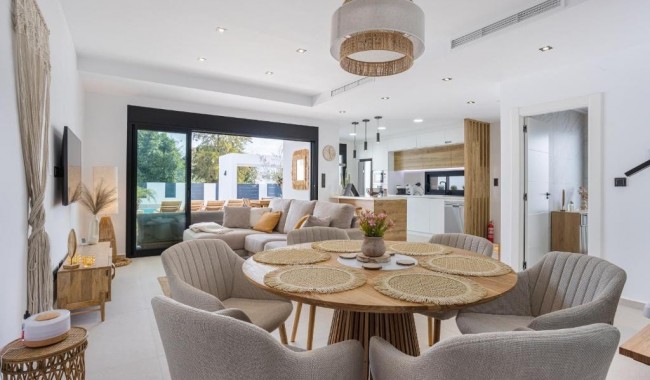 Resale - Villa - Dolores
