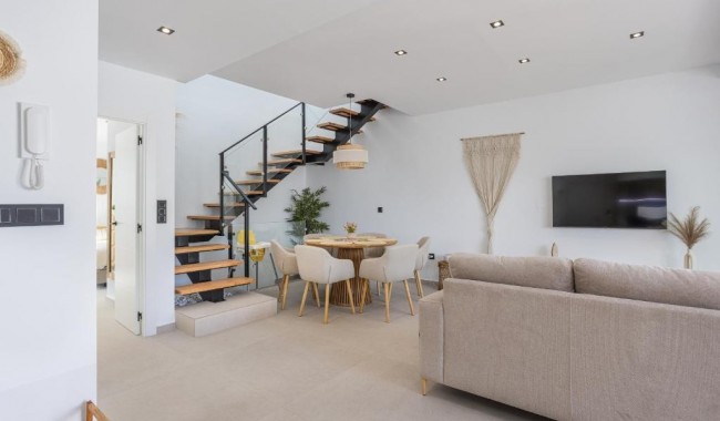 Resale - Villa - Dolores