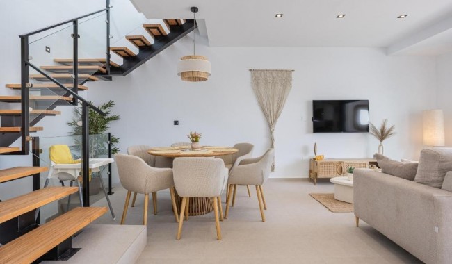 Resale - Villa - Dolores