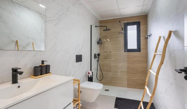 Resale - Villa - Dolores