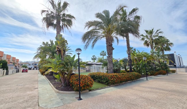 Segunda mano - Apartamento - Orihuela Costa - Villamartín
