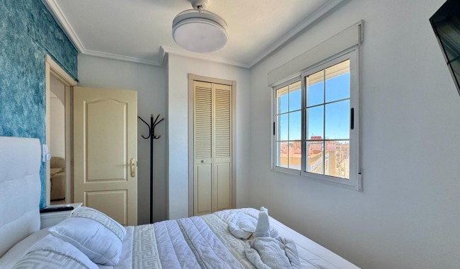 Resale - Apartment - Torrevieja - Gaspar Perrelló