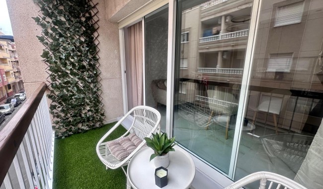 Resale - Apartment - Torrevieja