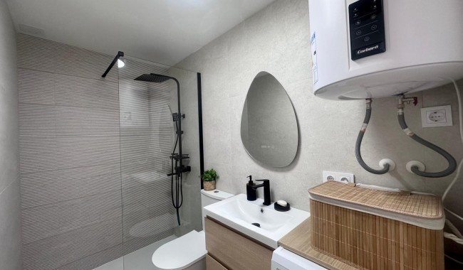 Resale - Apartment - Torrevieja