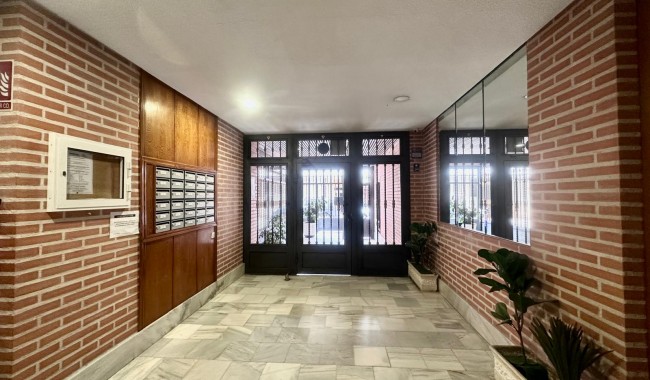 Resale - Apartment - Torrevieja