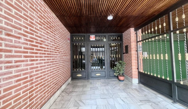 Resale - Apartment - Torrevieja