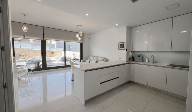 Resale - Villa - Orihuela Costa - Orihuela costa