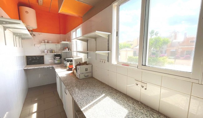 Resale - Business premises - Algorfa - La Finca Golf