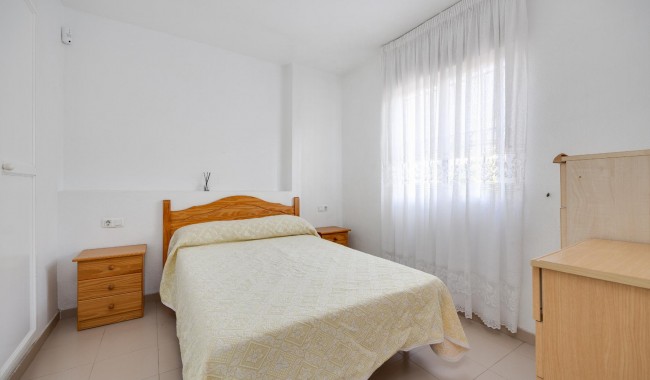 Segunda mano - Bungalow - Torrevieja - Playa de los Naufragos