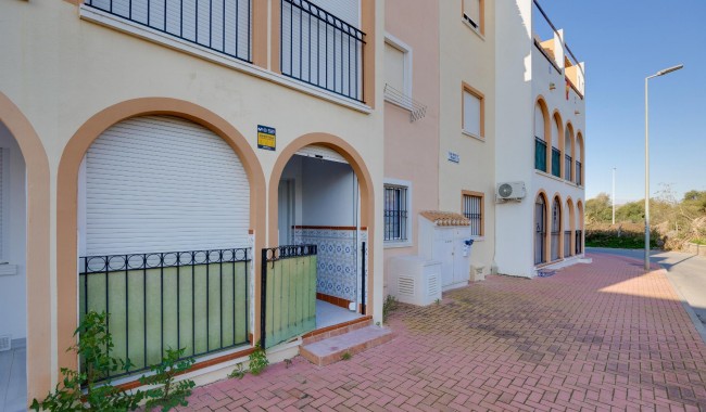 Segunda mano - Bungalow - Torrevieja - Playa de los Naufragos