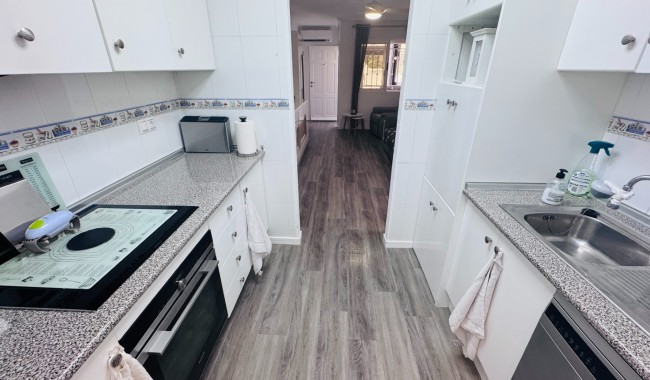 Sprzedaż - Apartament - Orihuela - Orihuela costa