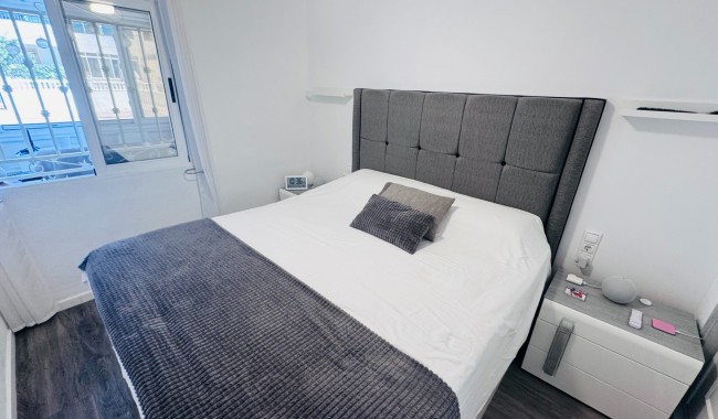 Sprzedaż - Apartament - Orihuela - Orihuela costa