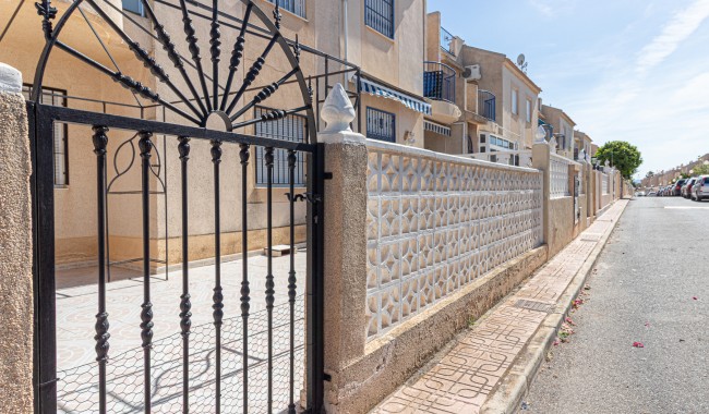Resale - Apartment - Torrevieja - San Luis