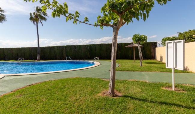 Resale - Apartment - Torrevieja - San Luis