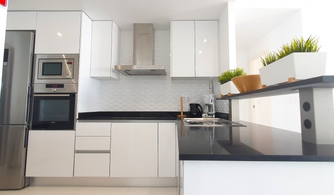 Resale - Apartment - Punta Prima