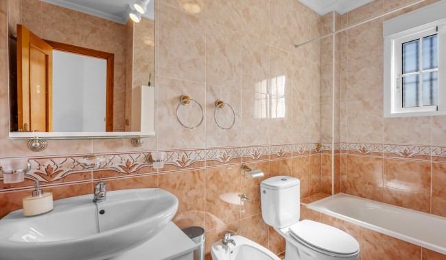 Resale - Quatro house - Cabo Roig