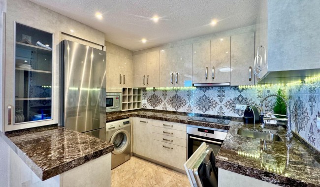 Sprzedaż - Apartament - Torrevieja - Torre la mata