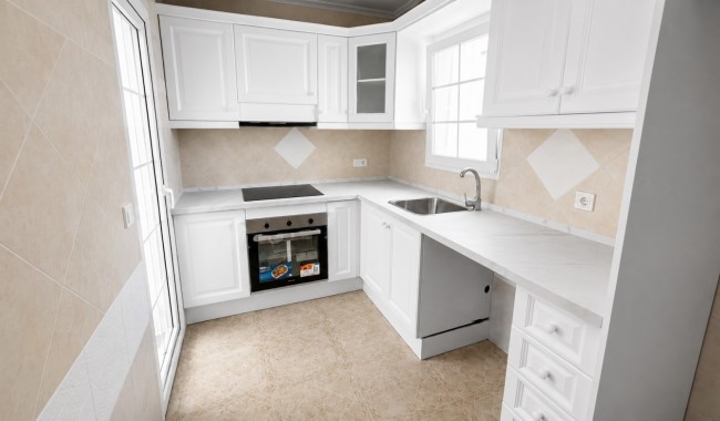 Resale - Apartment - Orihuela Costa - Los Almendros