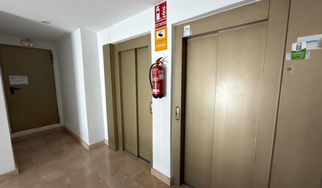Resale - Apartment - Almoradi - Almoradí