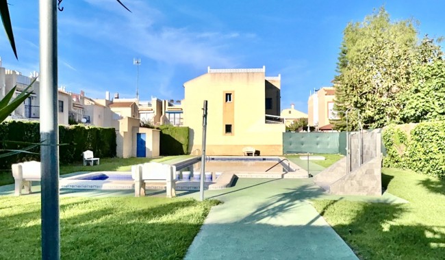 Segunda mano - Apartamento - Torrevieja
