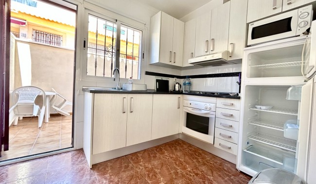 Sprzedaż - Apartament - Orihuela costa - La Zenia