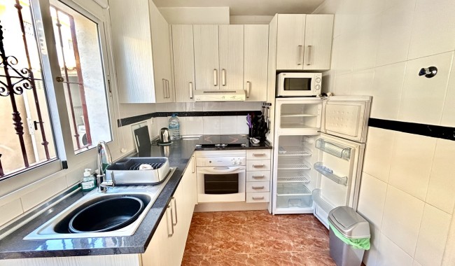 Sprzedaż - Apartament - Orihuela costa - La Zenia