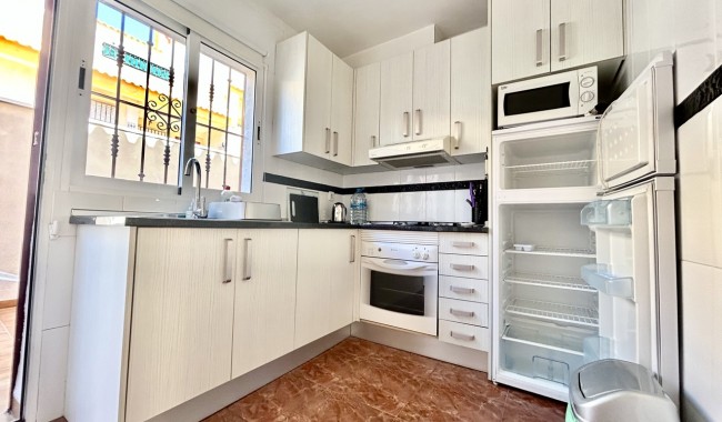Sprzedaż - Apartament - Orihuela costa - La Zenia