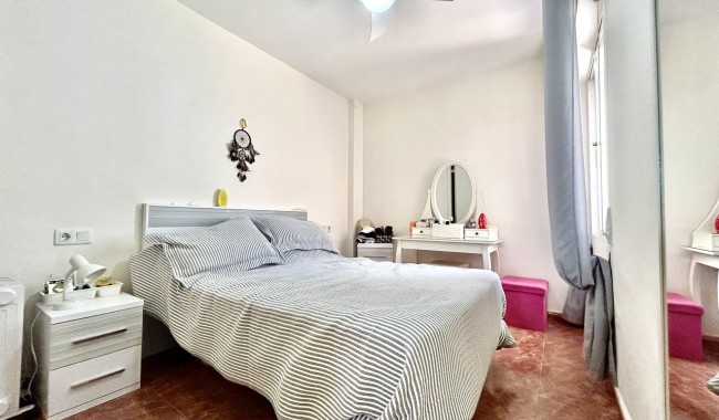 Sprzedaż - Apartament - Orihuela costa - La Zenia