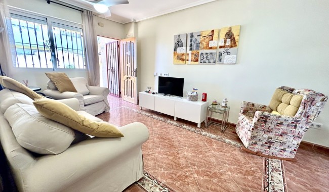 Sprzedaż - Apartament - Orihuela costa - La Zenia