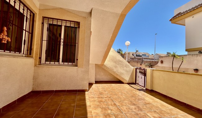 Sprzedaż - Apartament - Orihuela costa - La Zenia