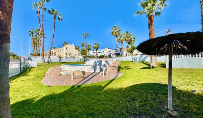 Sprzedaż - Bungalow - Orihuela costa - Villamartín