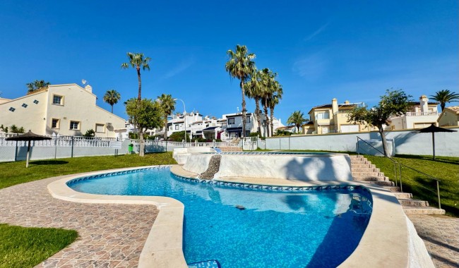 Sprzedaż - Bungalow - Orihuela costa - Villamartín