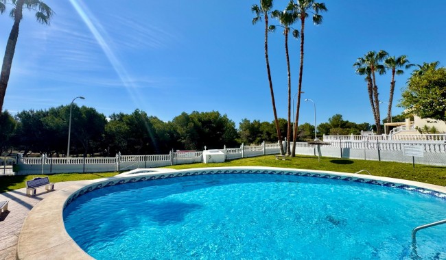 Sprzedaż - Bungalow - Orihuela costa - Villamartín