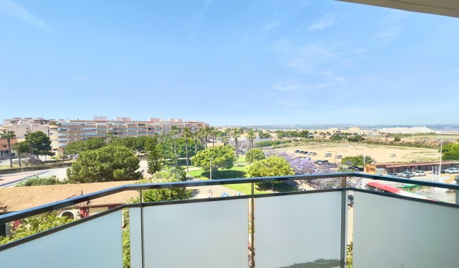 Sprzedaż - Apartament - Torrevieja - Acequion